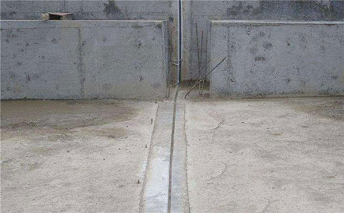 深圳中盛隆解析:屋頂漏水物業(yè)該擔(dān)責(zé)嗎?附深圳防水補(bǔ)漏解決方案 深圳中盛隆解析:屋頂漏水物業(yè)該擔(dān)責(zé)嗎?附深圳防水補(bǔ)漏解決方案